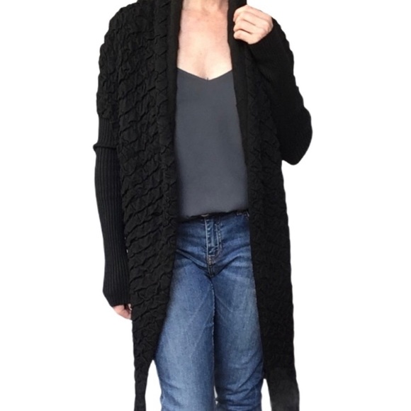 Kerisma Black Long Fitted Sleeve Hi Low Textured Stretchy open front - Picture 6 of 6